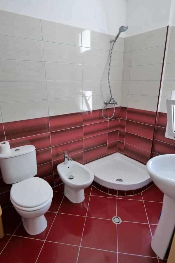 Almare Apartments Vlorë Eksteriør bilde